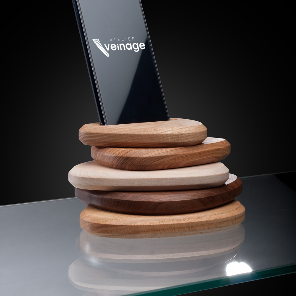 Support bois pour téléphone de créateur - Design esprit montagne